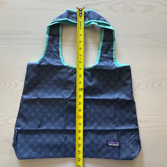 New Patagonia Shopper Tote Bag Upcycled Packable Foldable with Tags - Picture 3 of 6